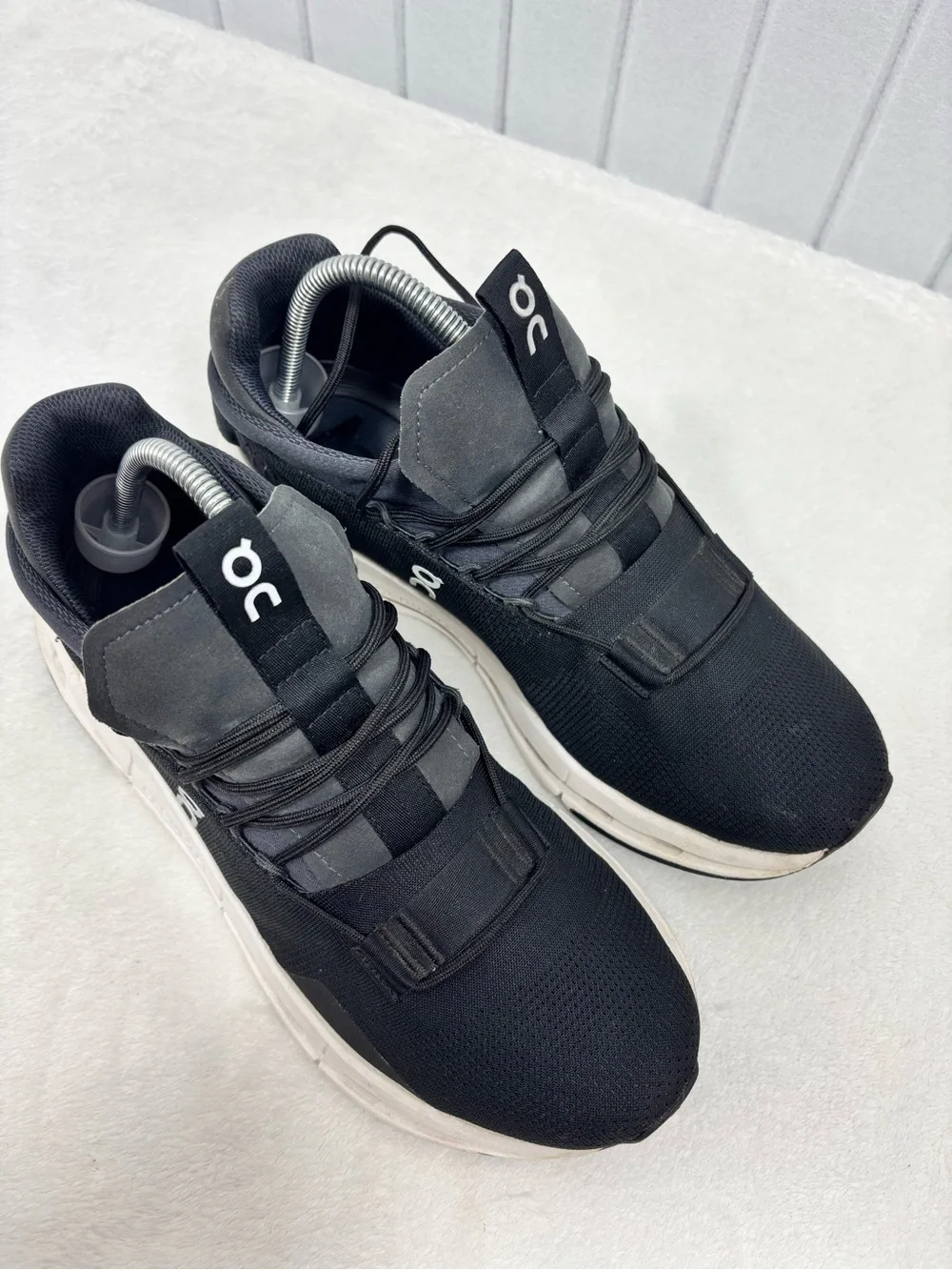 On Running Cloudnova 26.99116 Black Athletic Sneakers size 9.5
